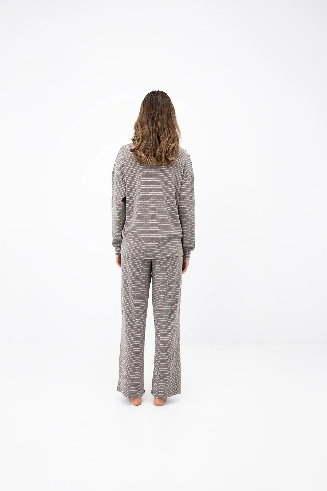Amaya - pigiama da donna in lyocell e viscosa a micro righe