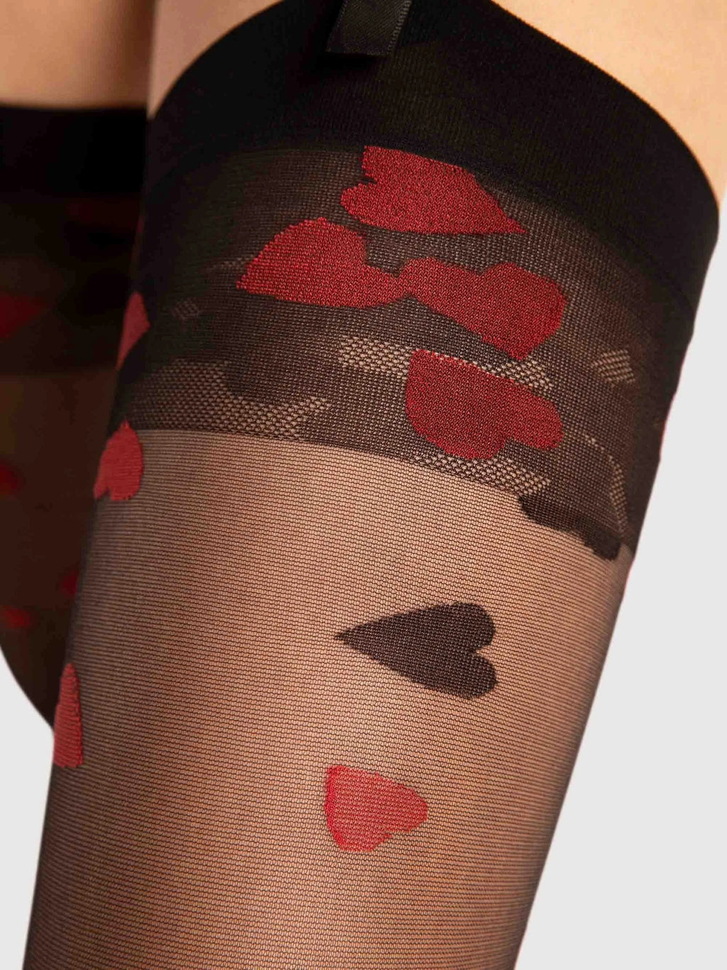 Calze velate per reggicalze con cuori rossi - 20 den | alice