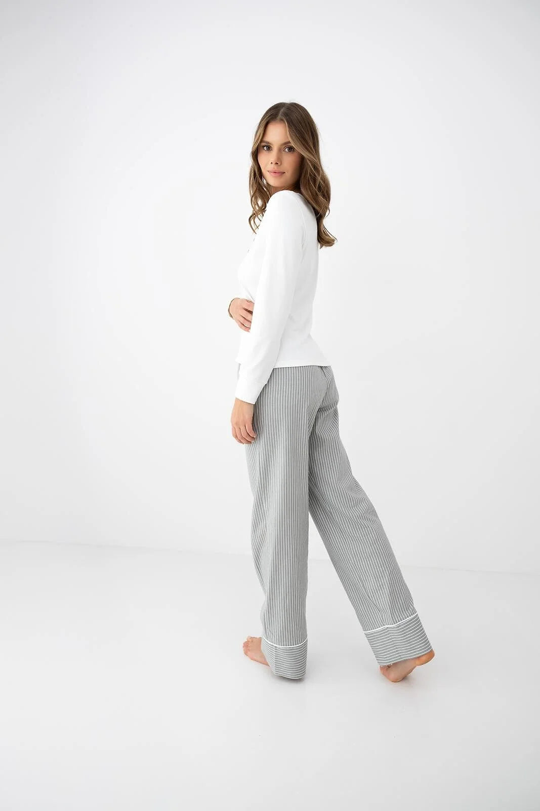 Salma - pigiama da donna con maglia bottoncini e pantaloni